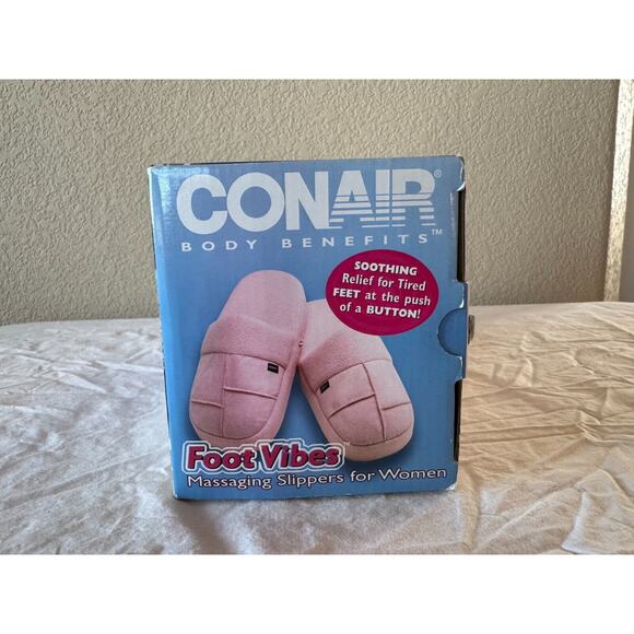 Conair Body Benefits Foot Vibes Battery Operated Massaging Slippers Womens OS - Picture 3 of 13
